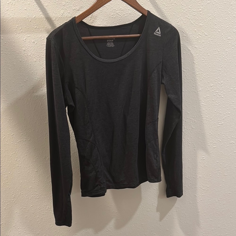 Reebok Gray Fitted Long Sleeve T-Shirt